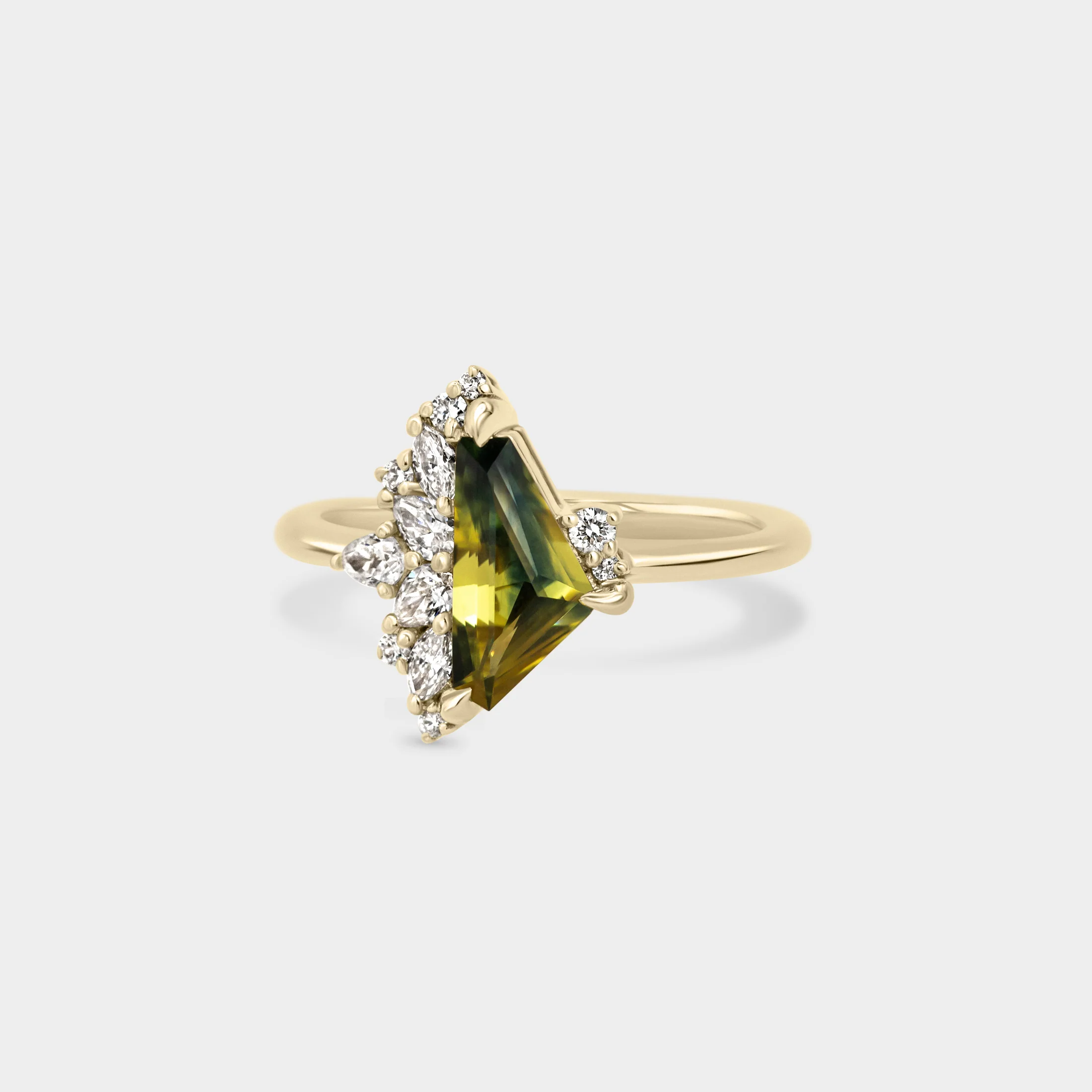 0.92ct Irregular Cluster of Parti Sapphire & diamond - Image 3