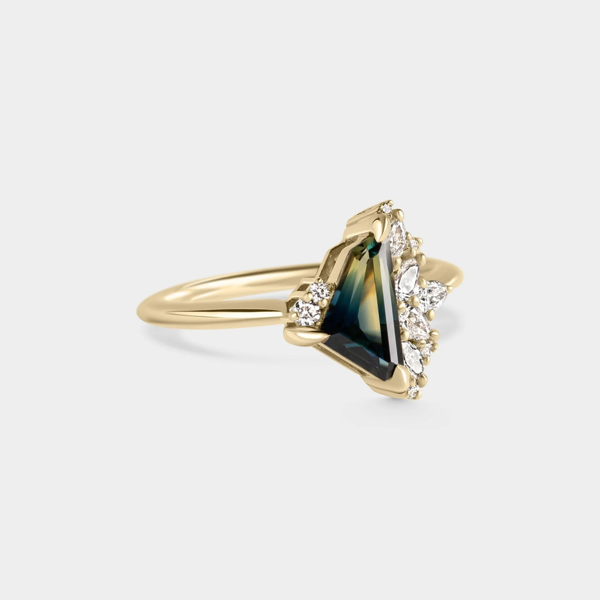 0.98ct Irregular Cluster of Sapphire & Diamond - Image 2