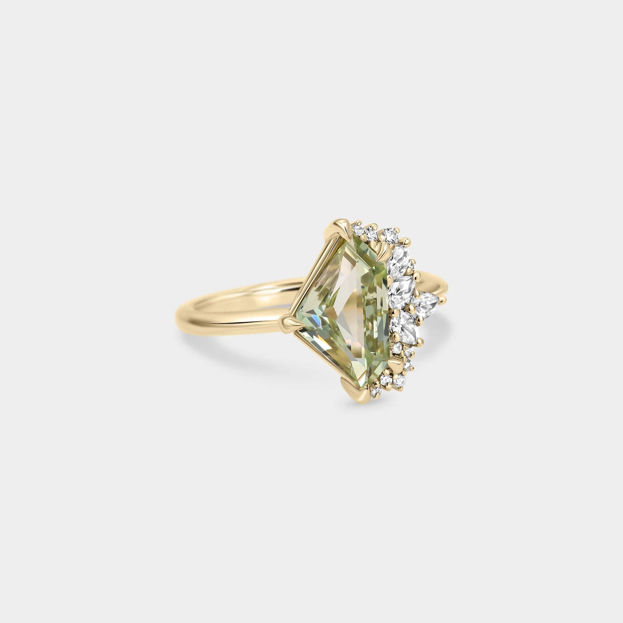 2.01ct Irregular Cluster of Sapphire - Image 2