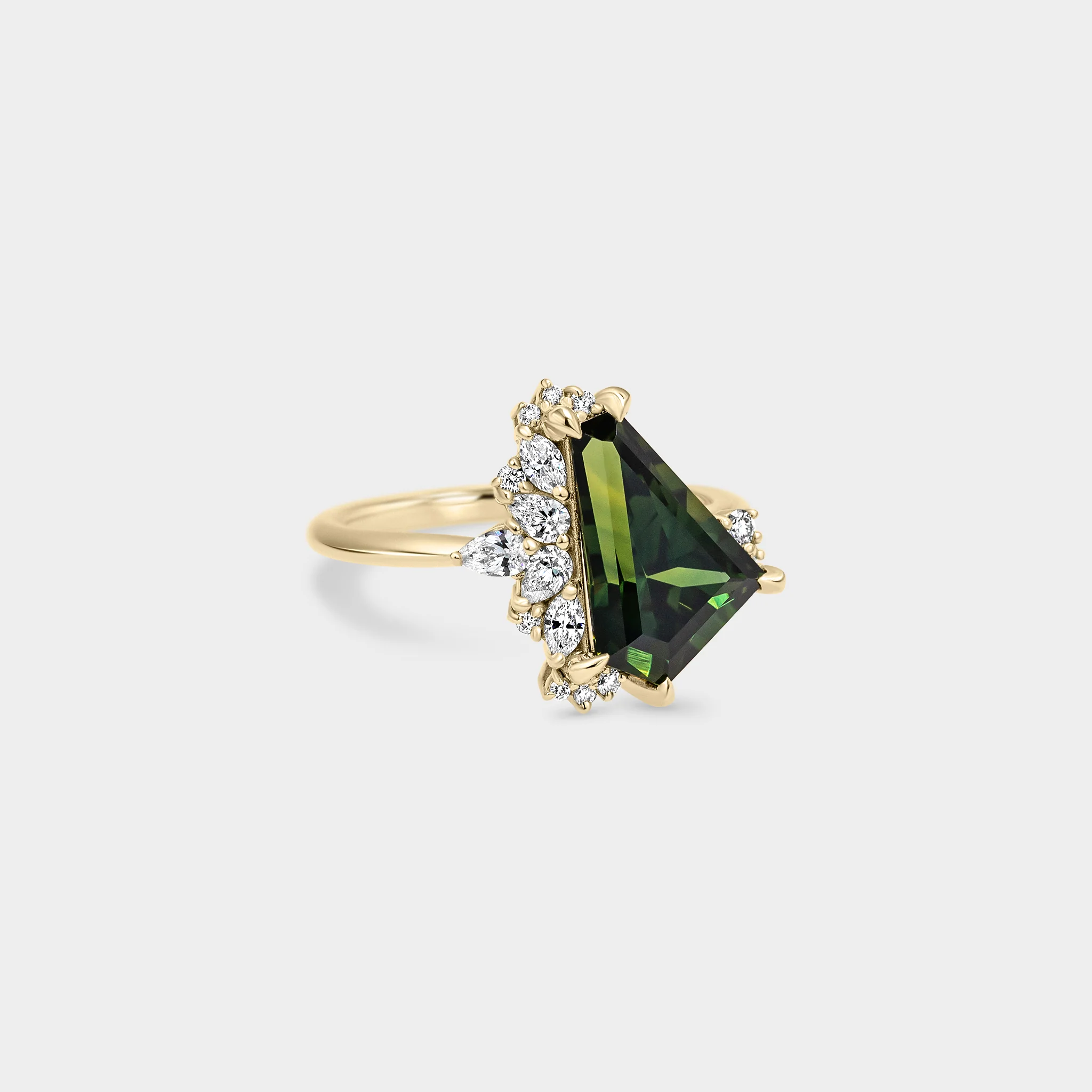 3.51ct Irregular Cluster of Green Sapphire & Diamond - Image 2