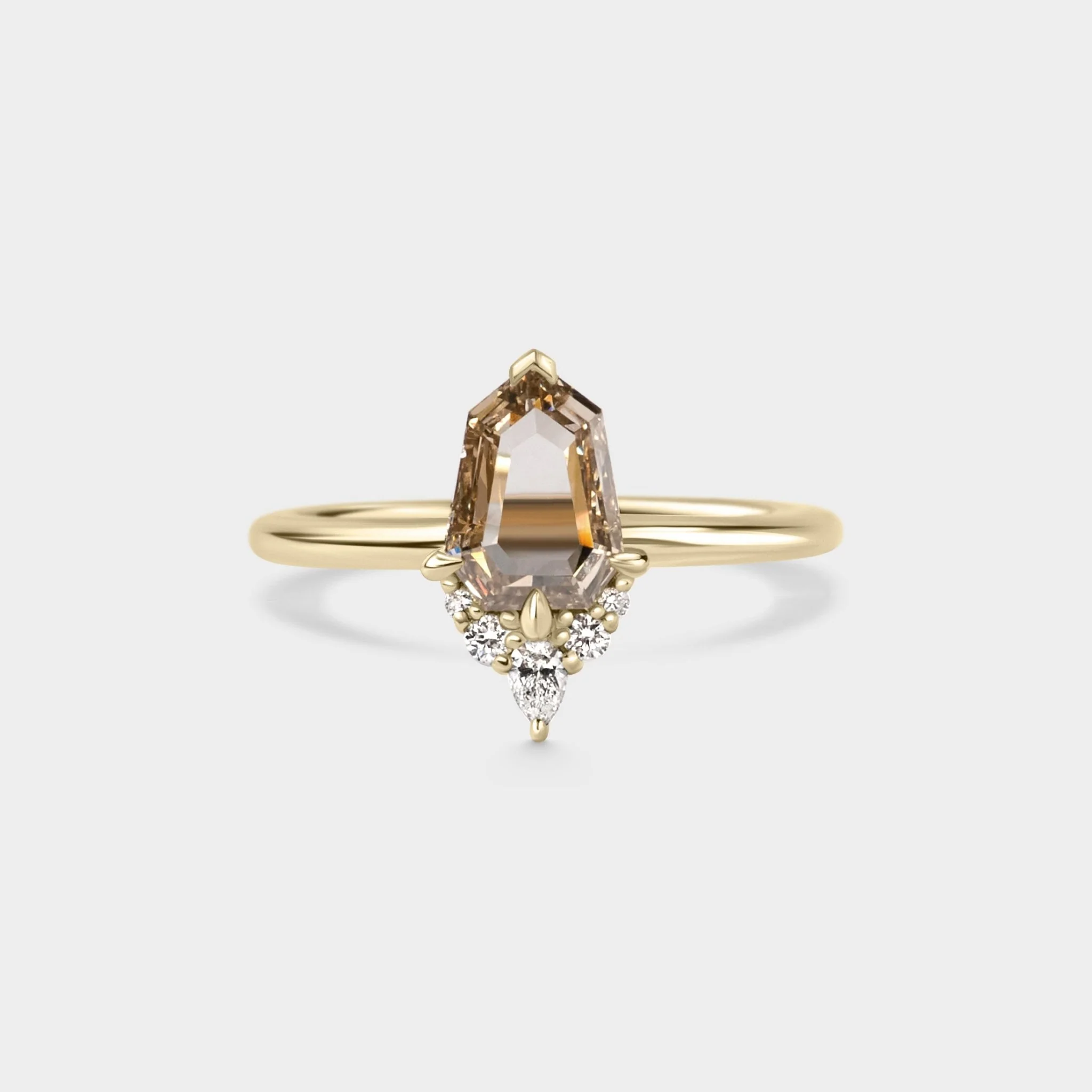 1.03ct Symmetrical Cluster of Champagne Diamond
