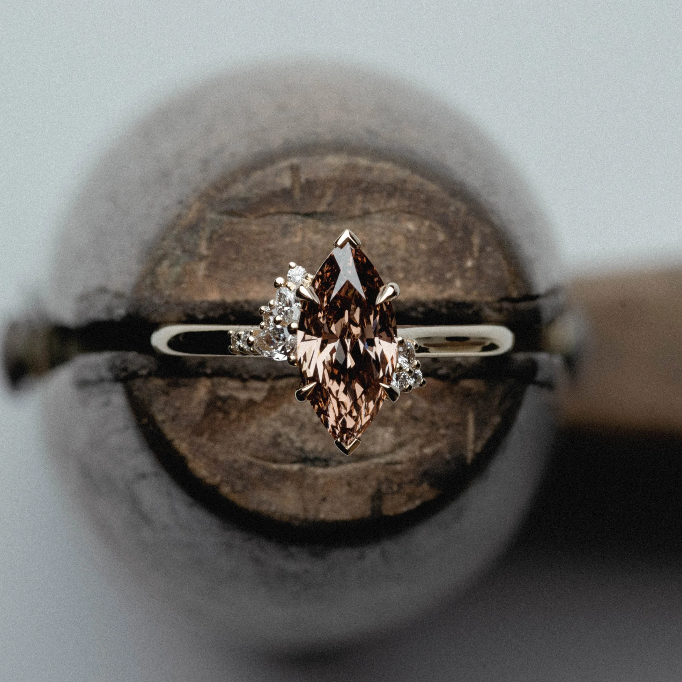 1.22ct Asymmetrical Cluster of Champagne Marquise & Diamond - Image 6