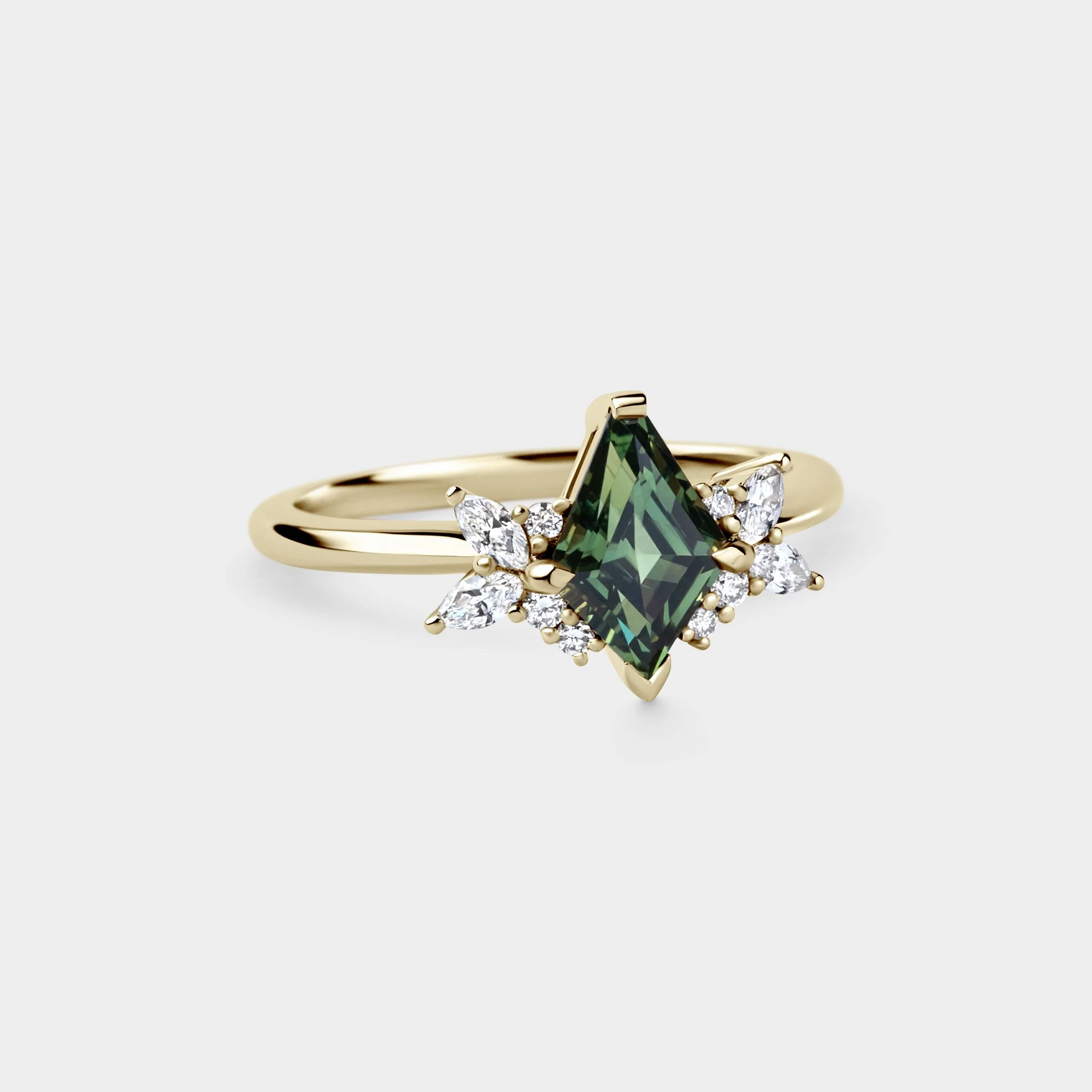 1.28ct Symmetrical Cluster of Kite Sapphire & Diamond - Image 2