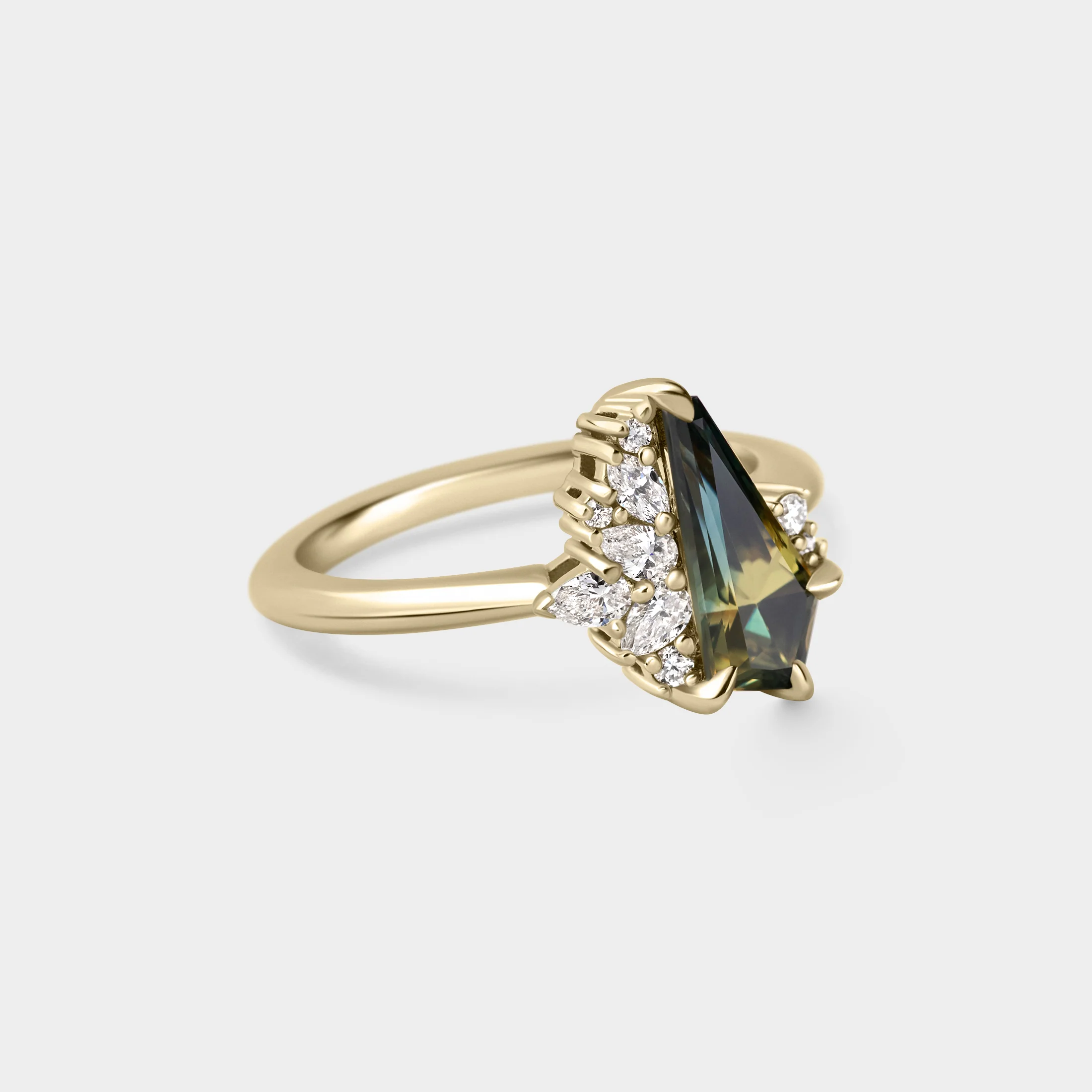 1.30ct Irregular Cluster of Sapphire & Diamond - Image 3