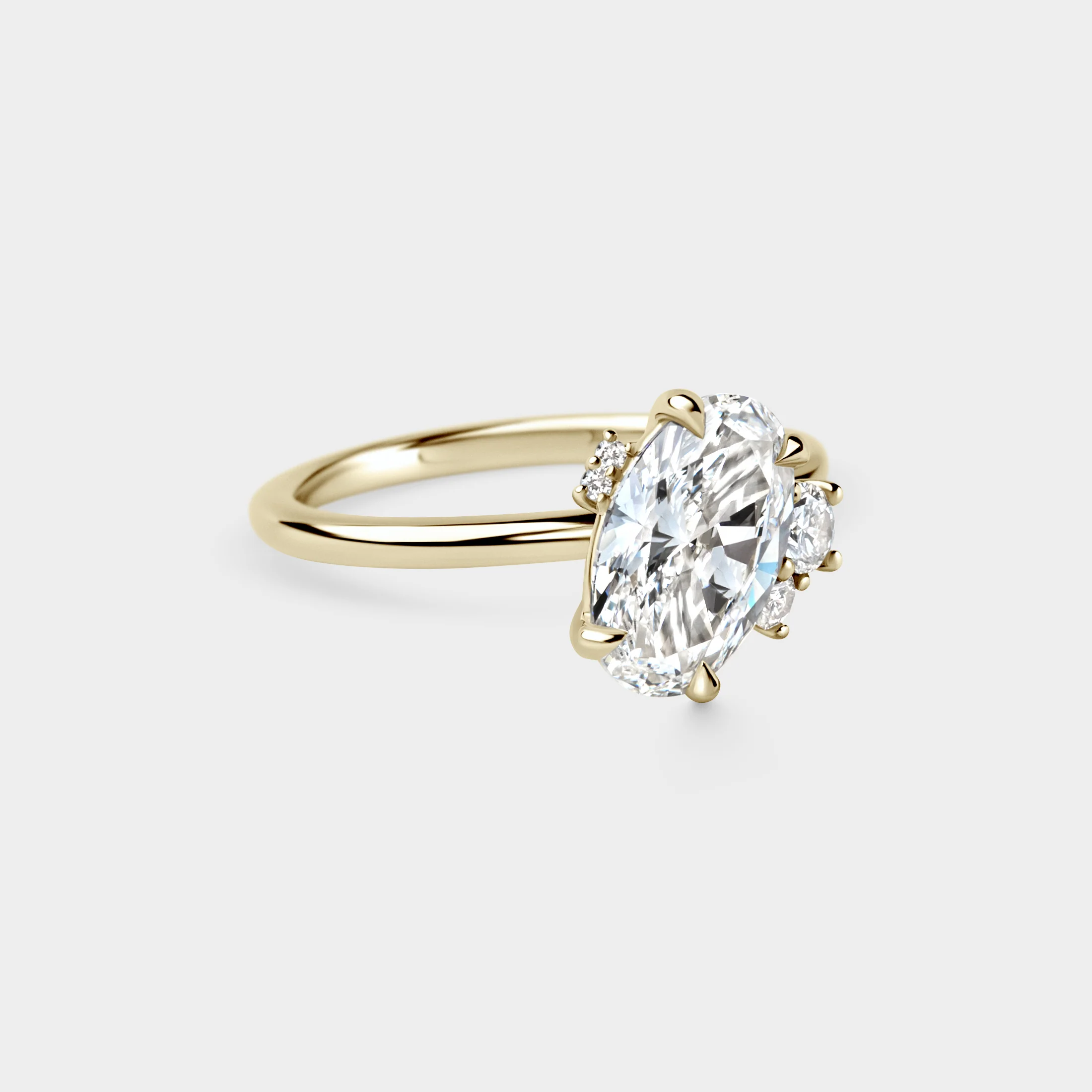 1.70ct Offset Cluster of Oval Lab White Diamond - Image 2