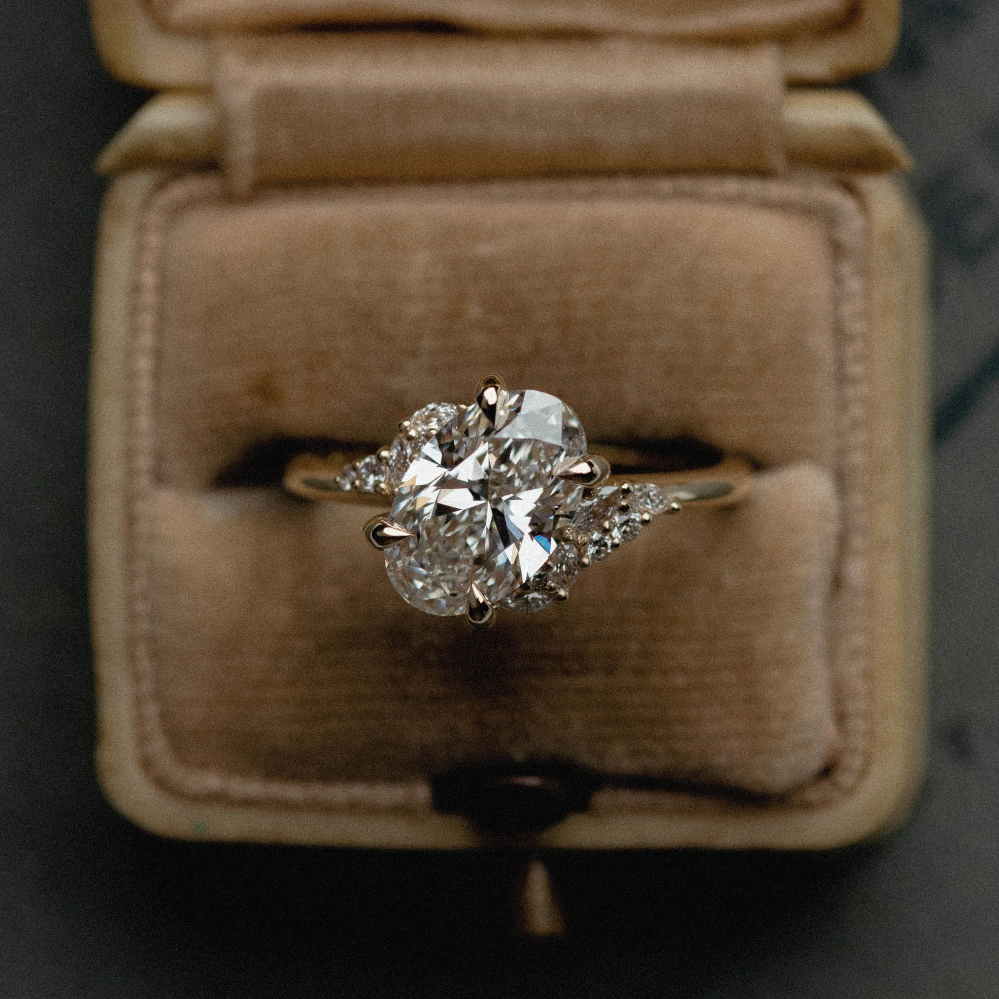 Offset Cluster of Oval & Diamond - Image 4
