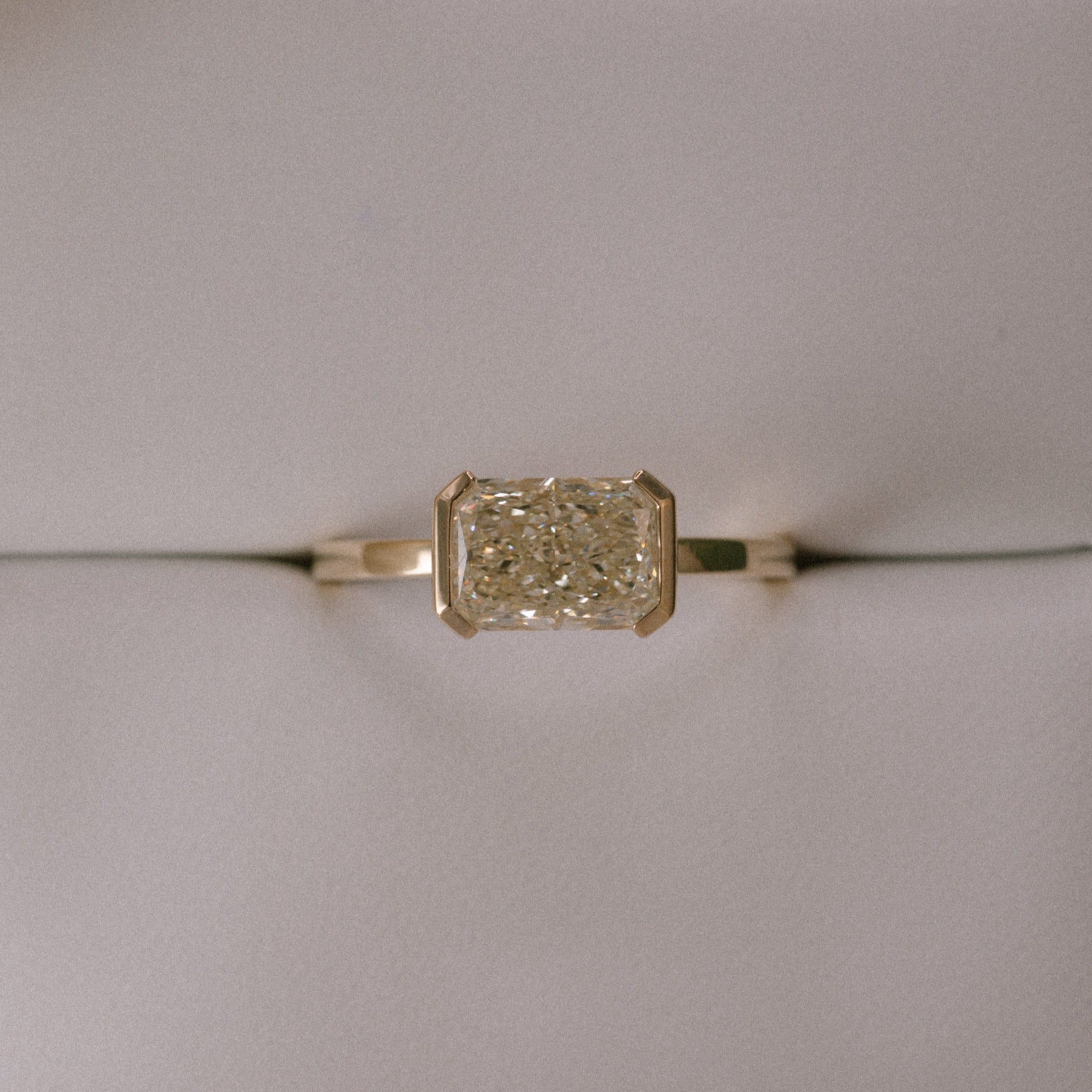 2.03ct East West Half Bezel of Fancy Yellow - Image 5