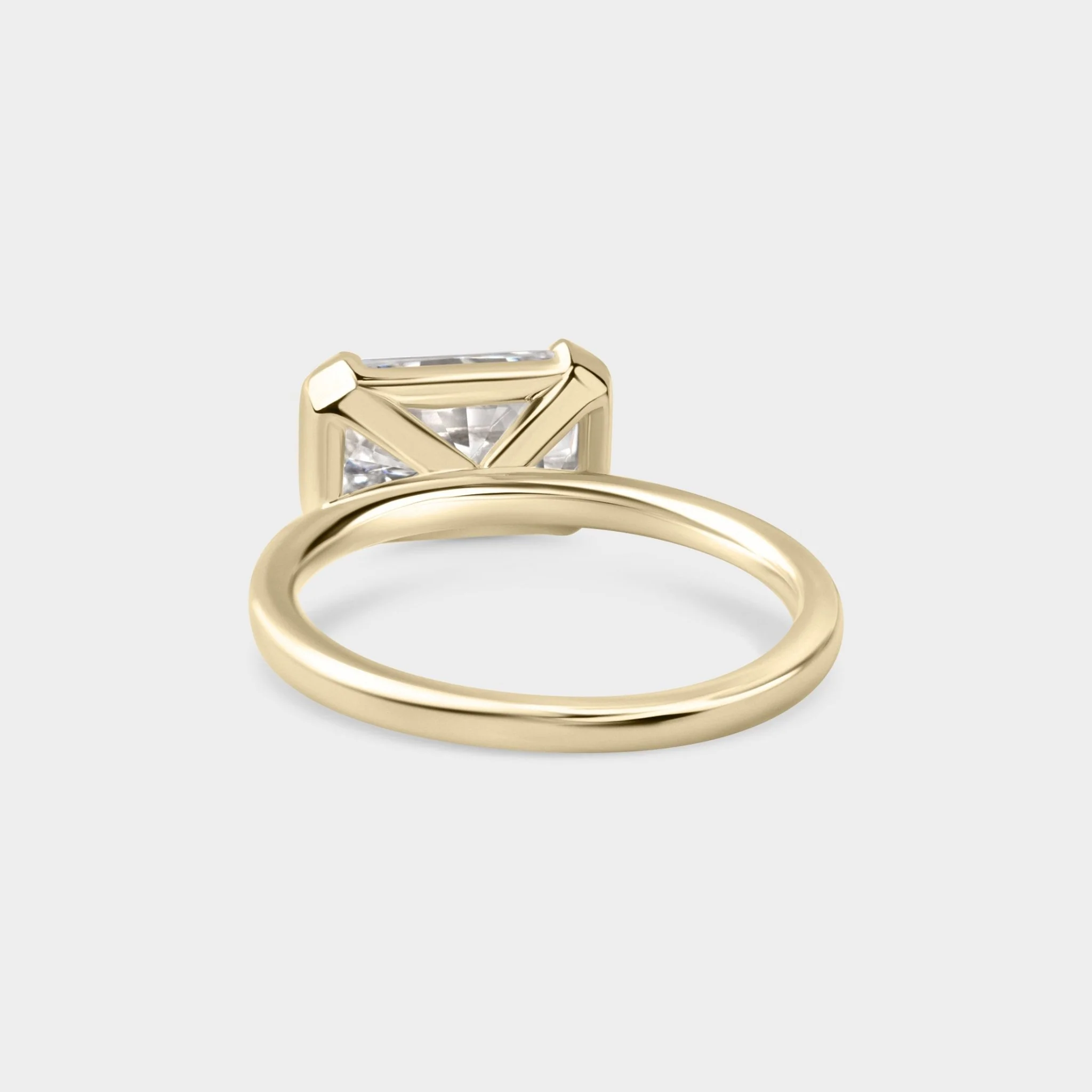 2.03ct East West Half Bezel of White Diamond - Image 4