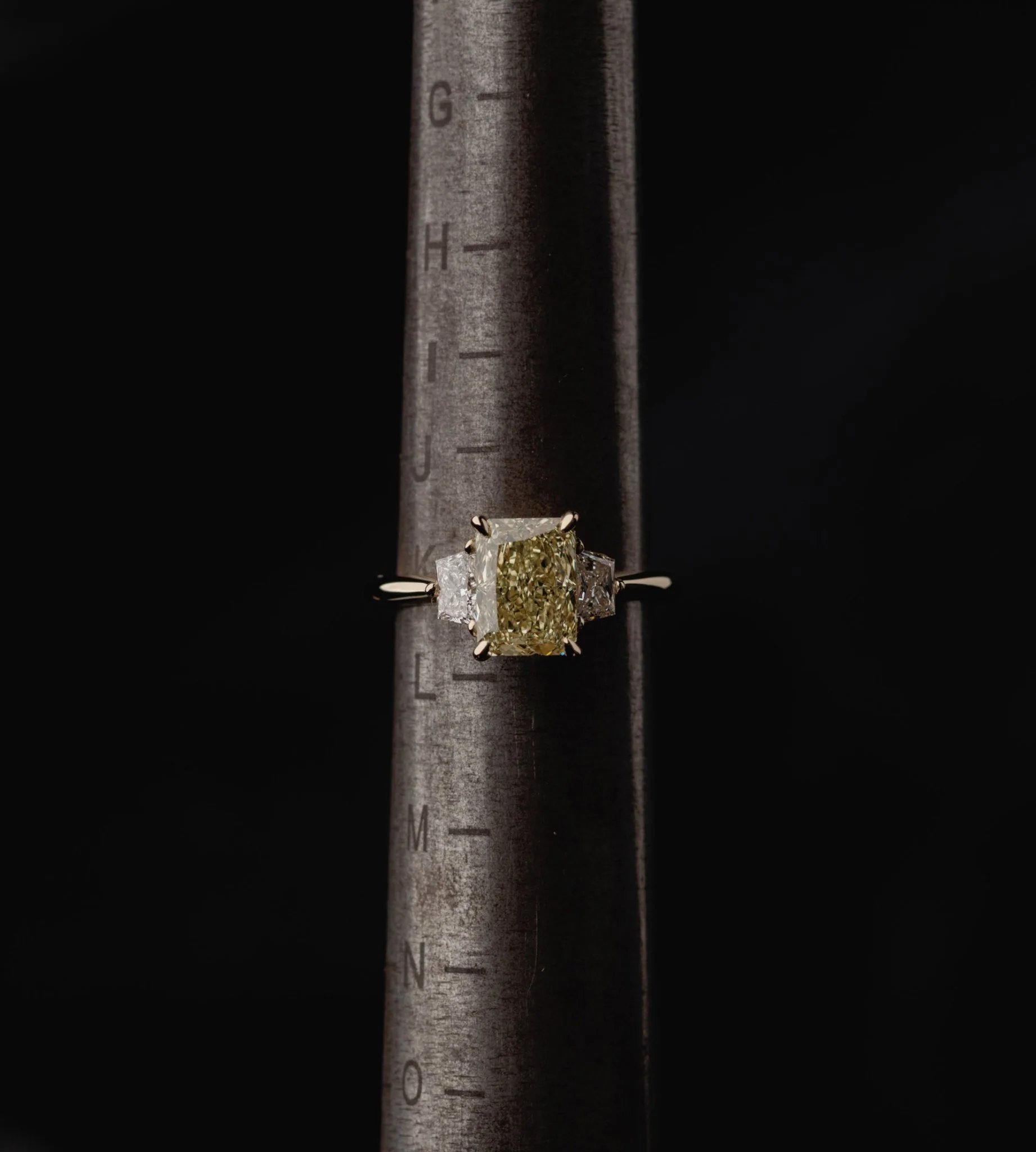 2.03ct Three Stone of Fancy Yellow & Trapezoid - Image 5