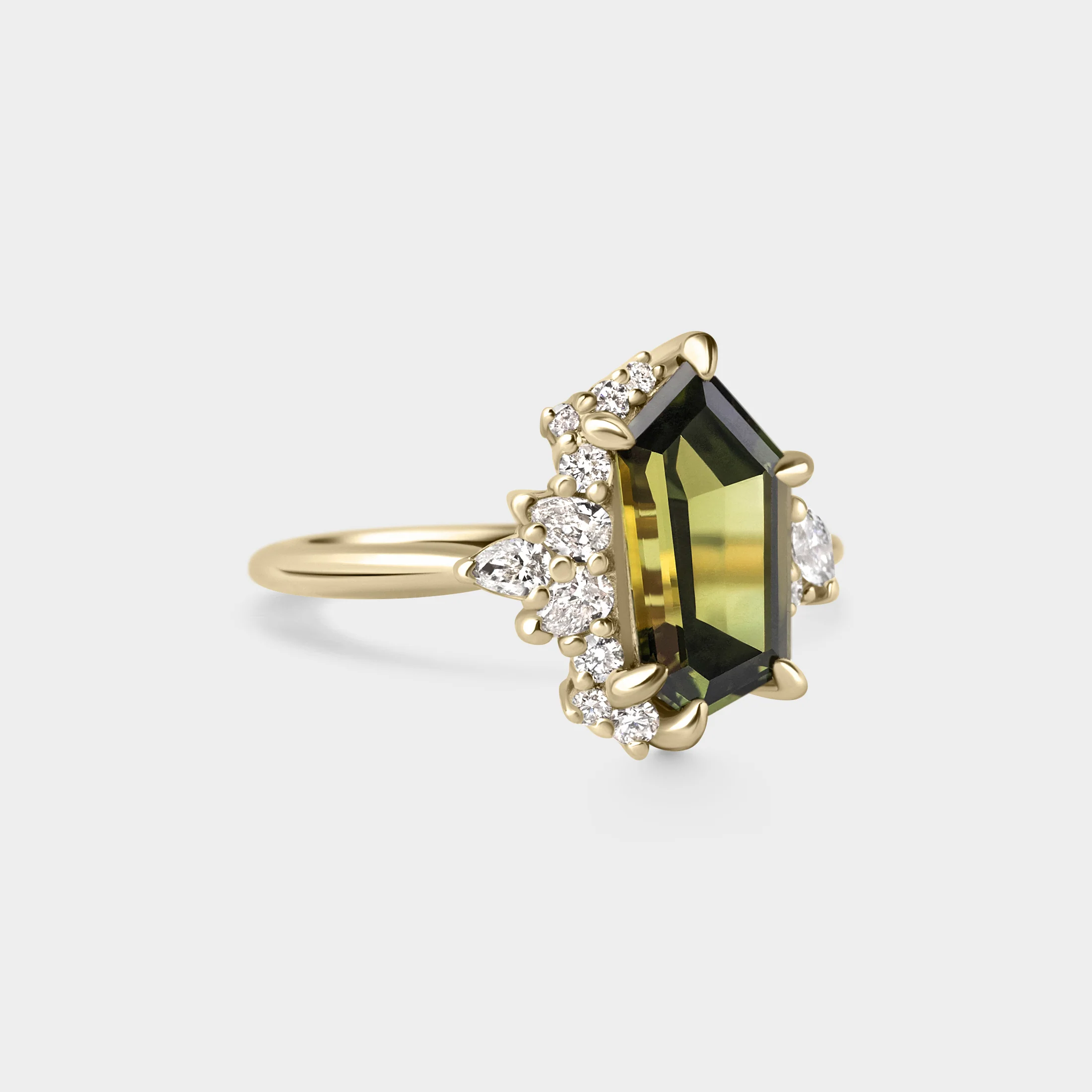 2.10ct Irregular Cluster of Green Sapphire & Diamond - Image 2