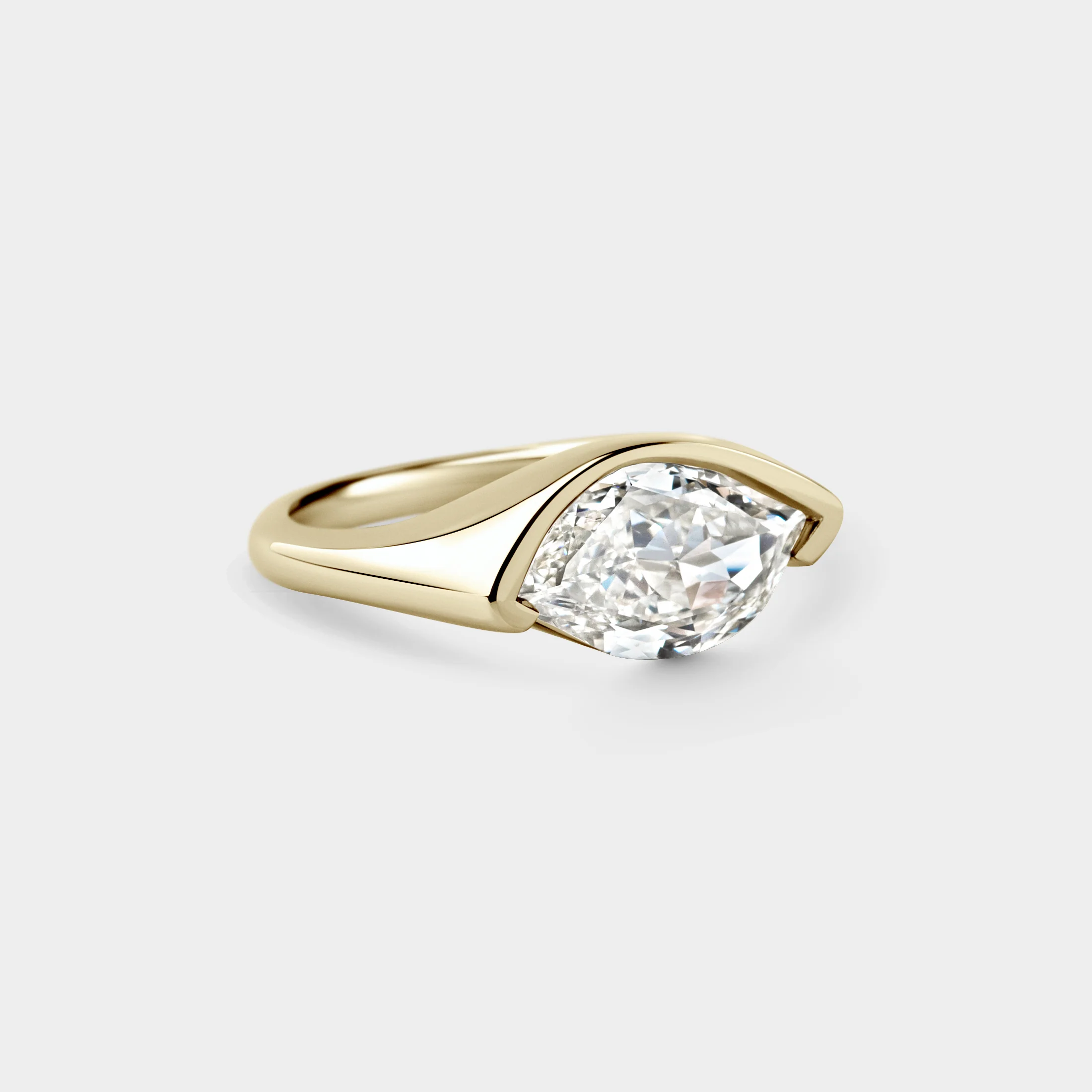 2.52ct Unique Flame Cut, Three-Quarter Bezel - Image 4