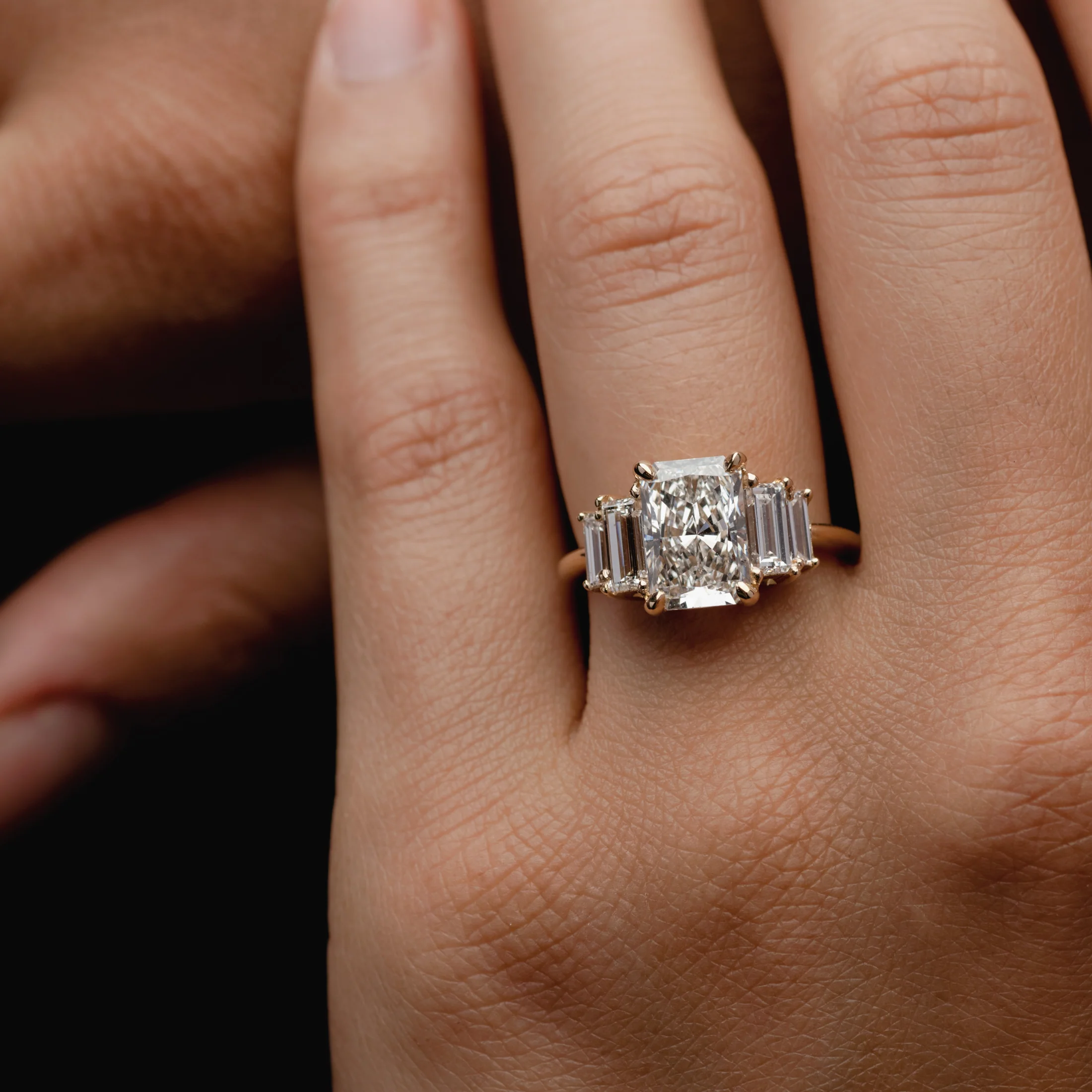 2.60ct Five Stone of Lab Grown Radiant Cut & Baguette - Image 4