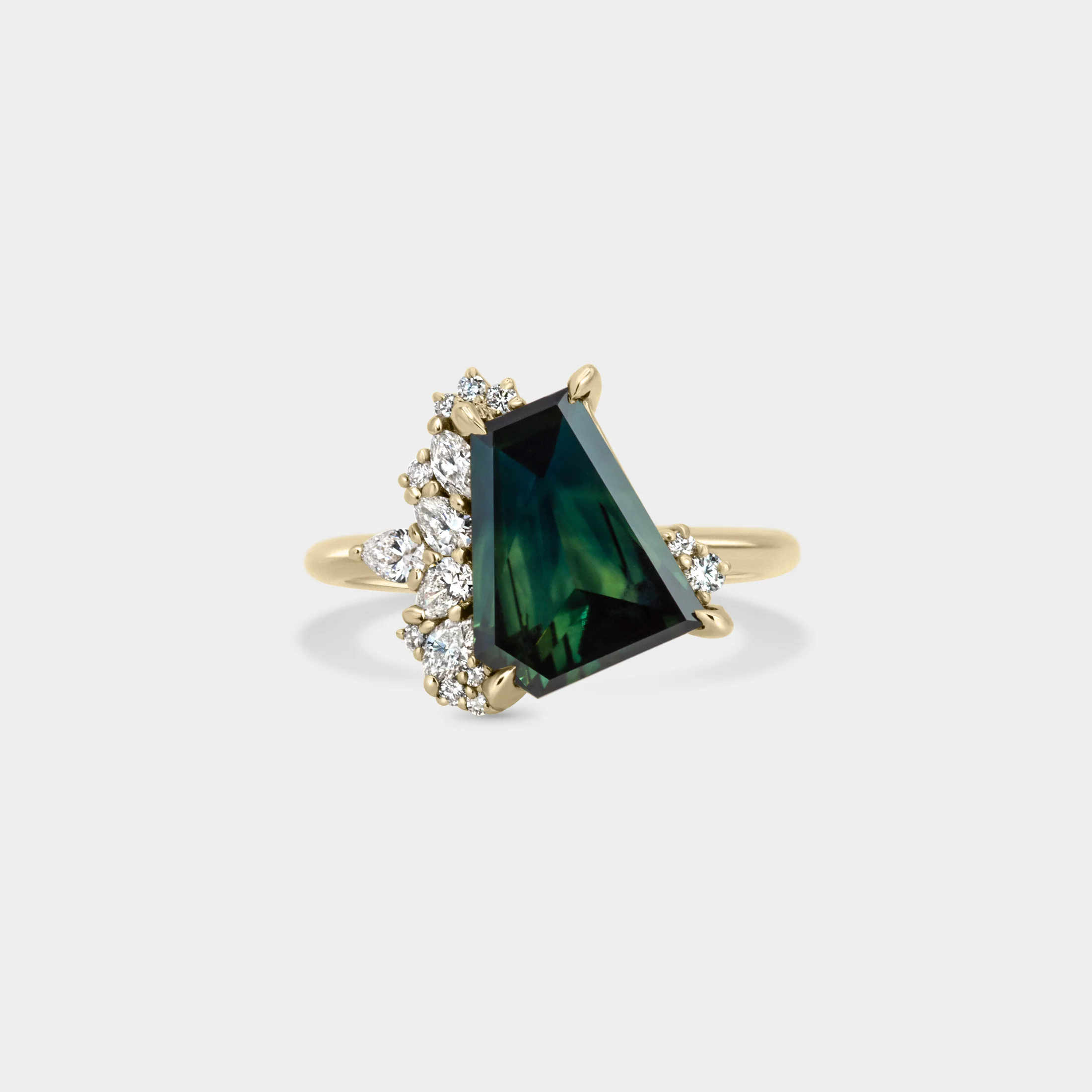 2.98ct Irregular Cluster of Sapphire
