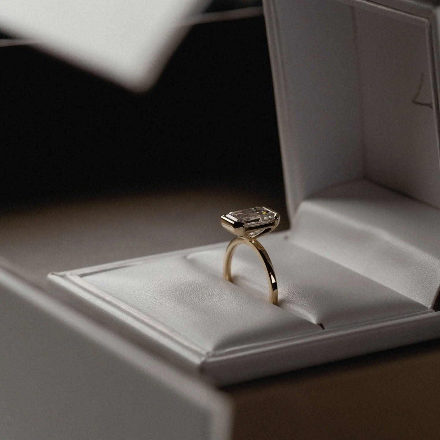 3.02ct Half Bezel of Lab Grown White Diamond - Image 4