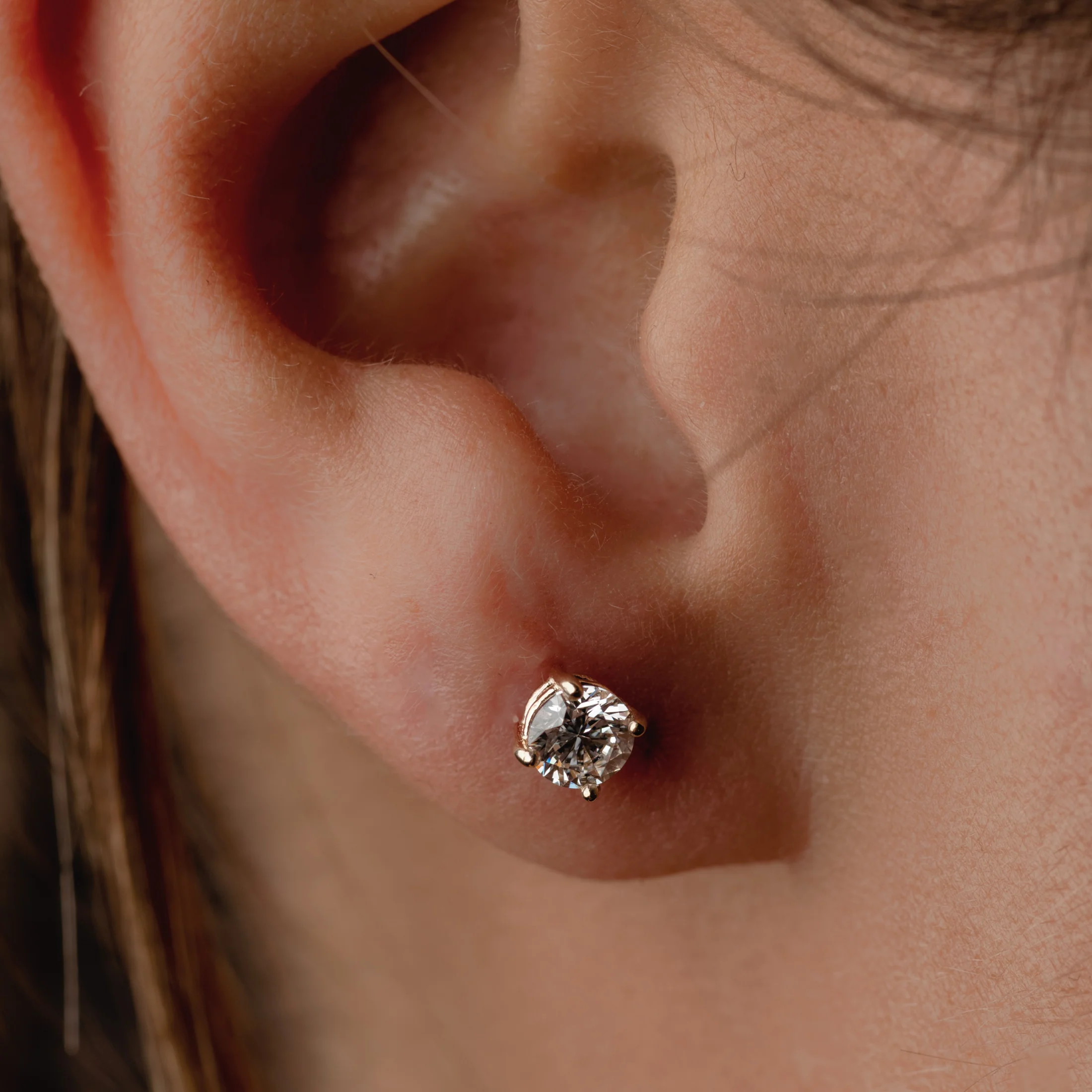 Round Brilliant Studs - Image 2