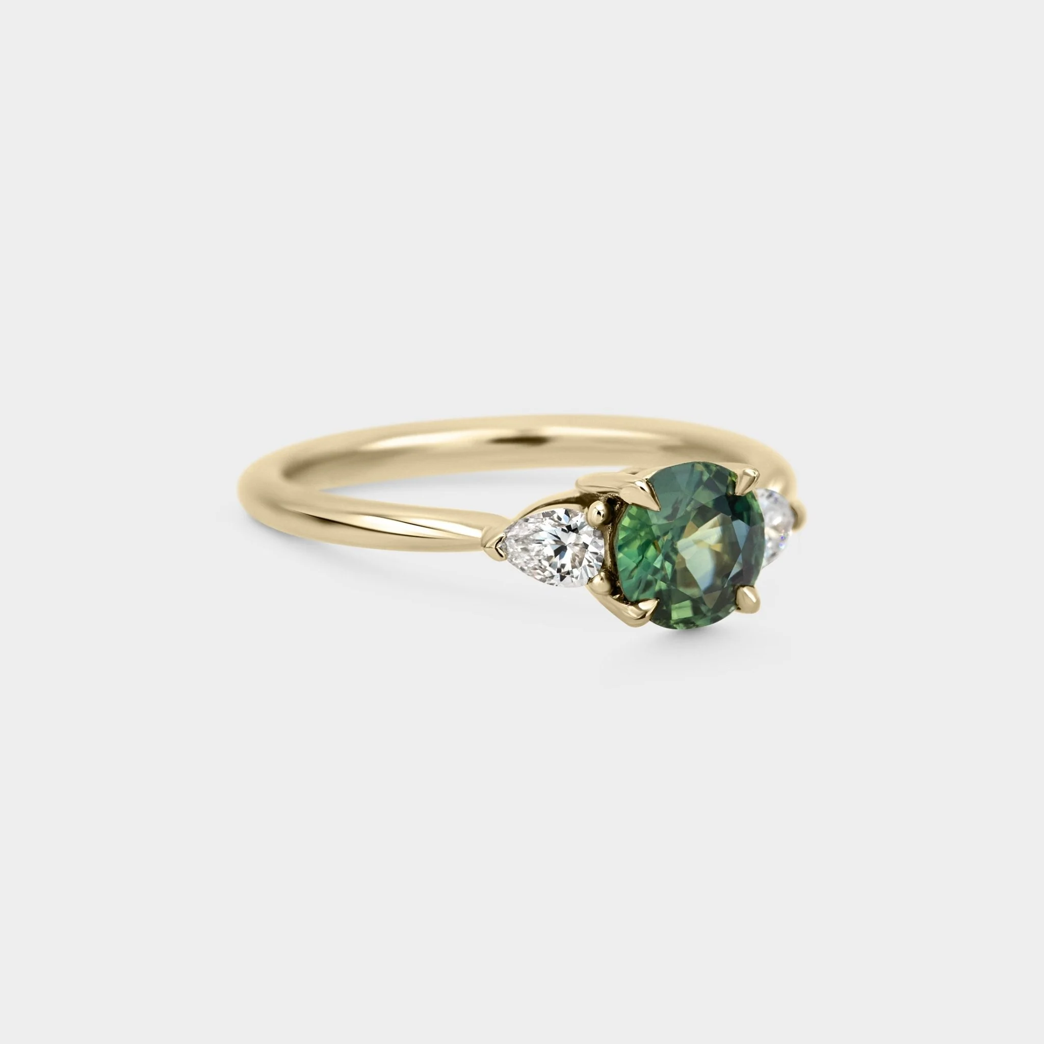 Three Stone of Sapphire & Diamond - Image 5